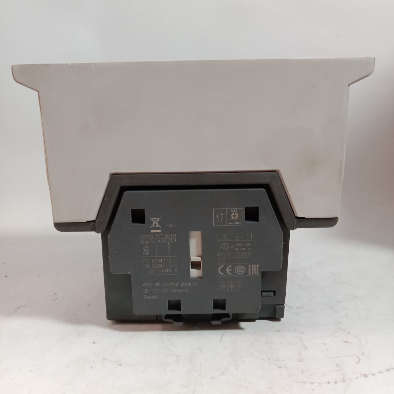 ABB AF146-30/AF116-30 Power Contactor in Pakistan - AF116-30 thumbnail 3