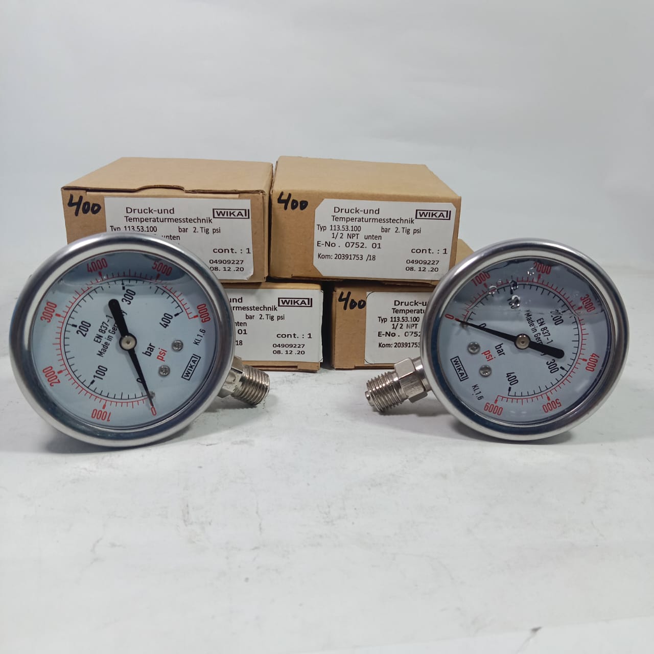 Pressure Gauges 2.5 inch dial bottom in Pakistan - 40bar
