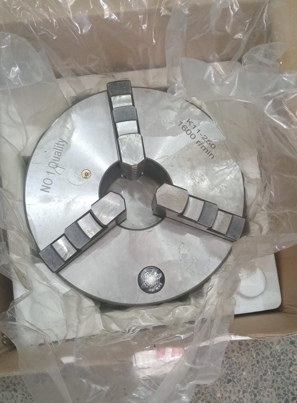 Self Centering Lathe Jaw complete set Chuck in Pakistan - 8 Inch