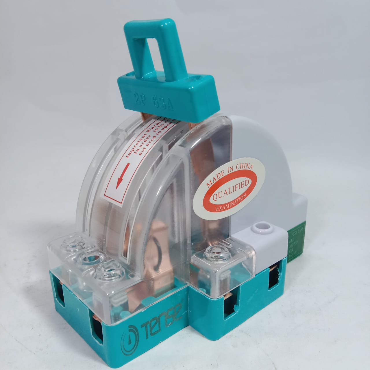 NZK 2 Pole 32A-225A Manual Change Over Knife Switch in Pakistan - 32A thumbnail 2