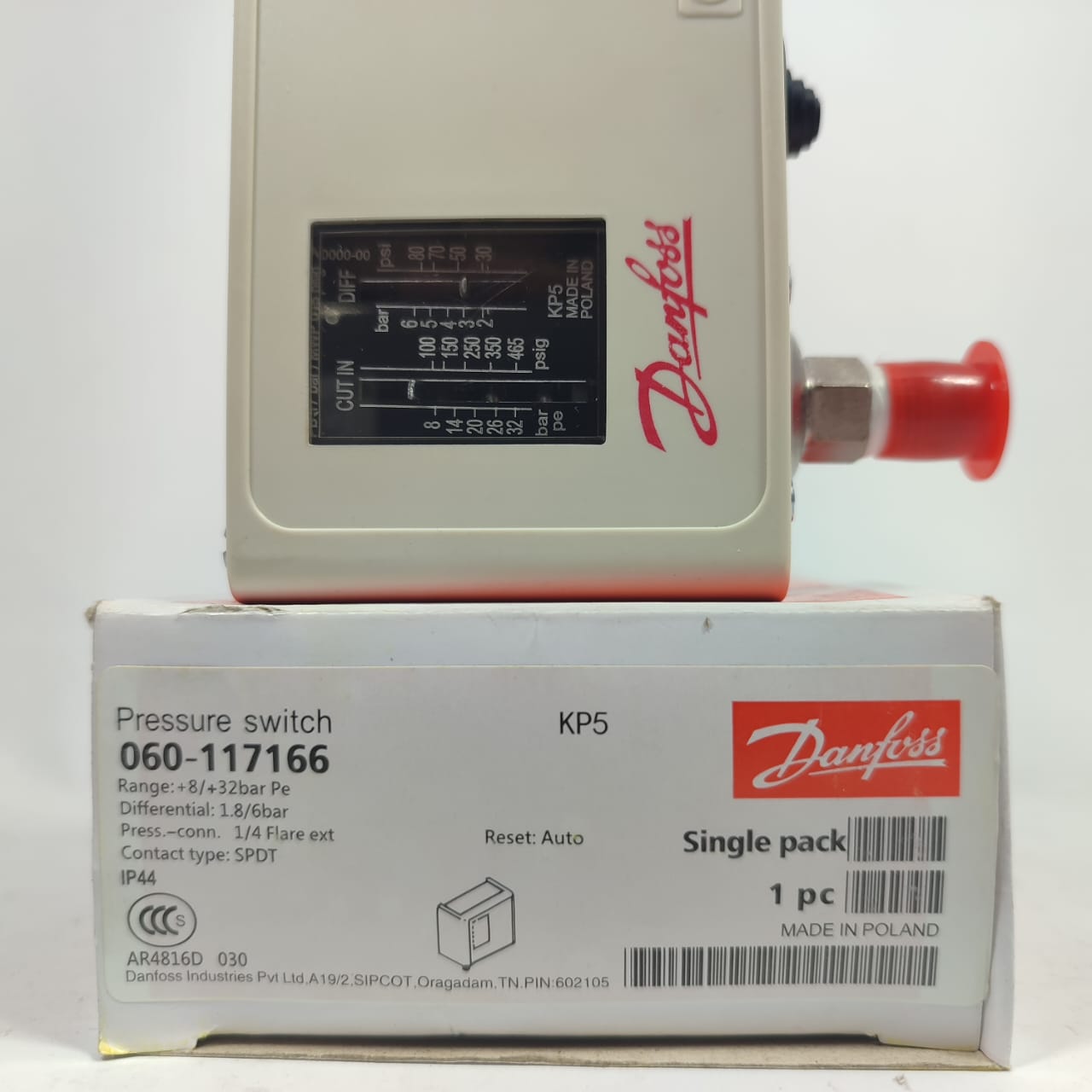 DANFOSS 060-117166 Pressure Switches KP series CHINA MADE   in Pakistan - KP35