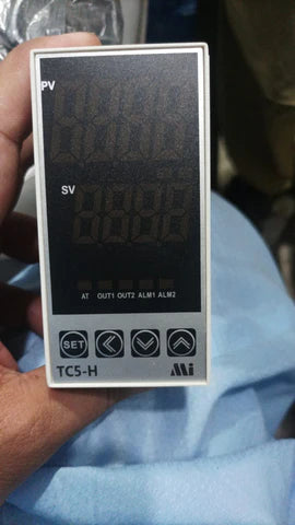 Mi TC5-L 1A1G-2  4 to 20mA Temperature controller in Pakistan - 72x72