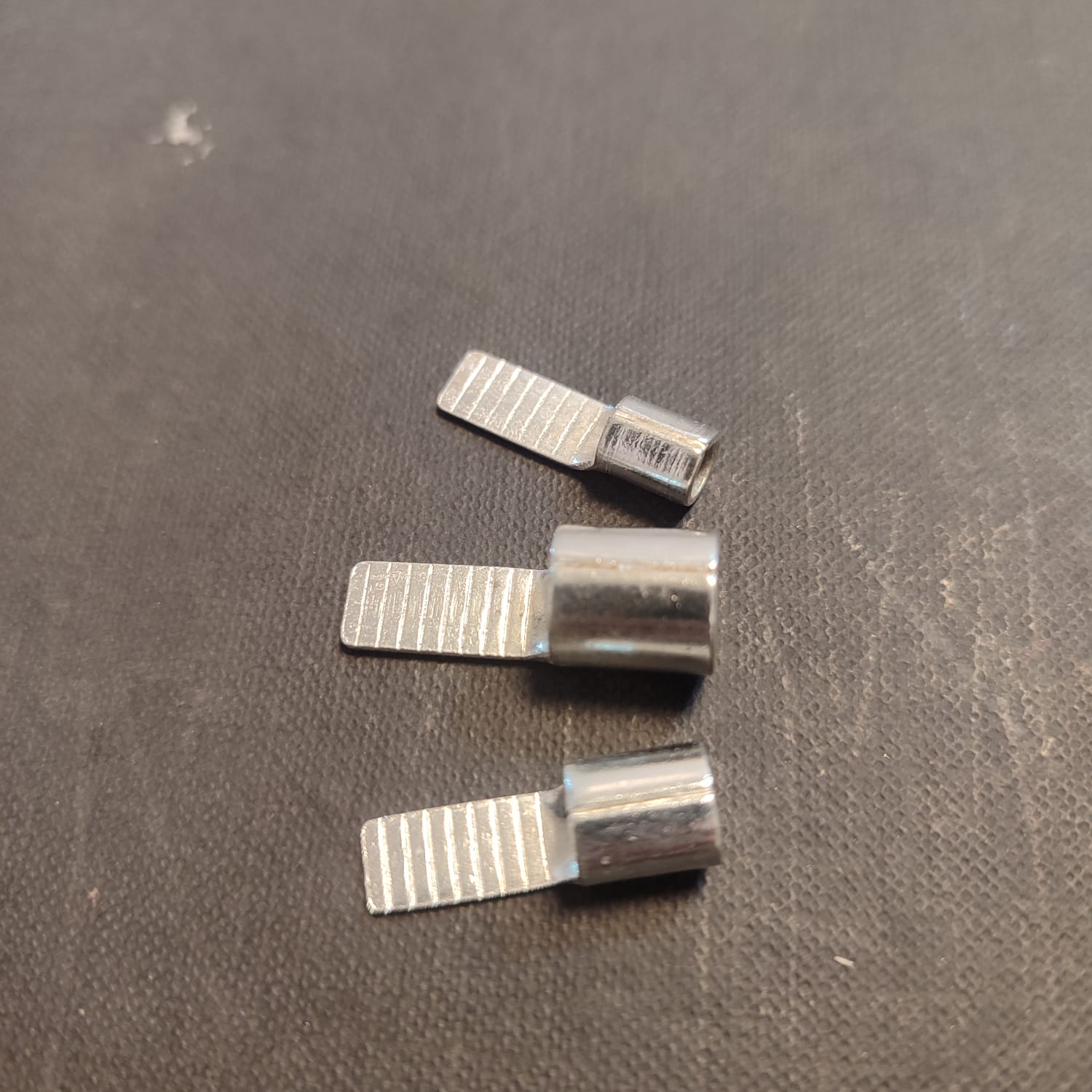 Non-Insulated flat Pin Lugs Breaker lugs  in Pakistan - 35mm