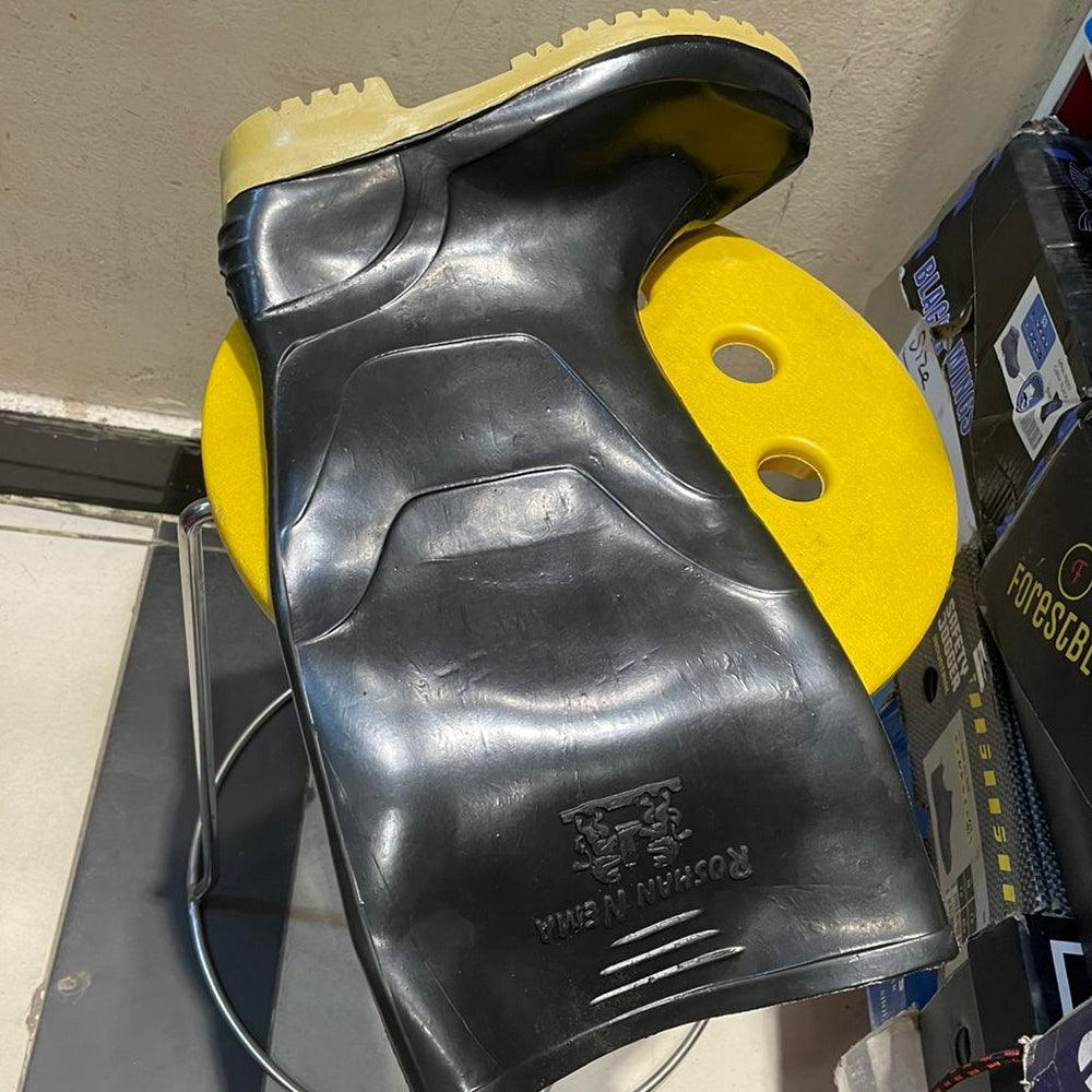 Best Quality Safety Rain Boots in Pakistan - 44 thumbnail 2