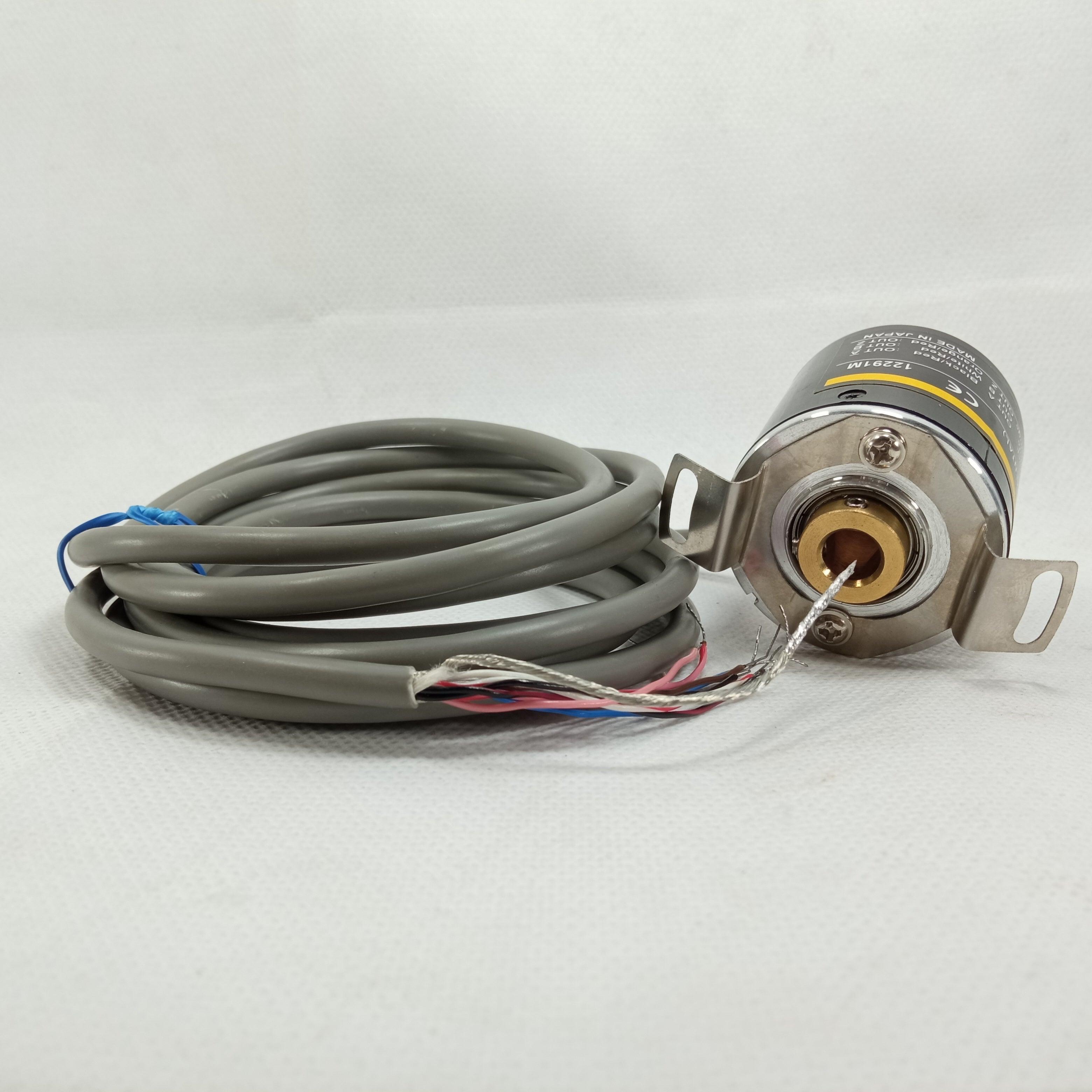 Omron E6H-CWZ6X Rotary Encoder Incremental in Pakistan - 1000P/R thumbnail 3