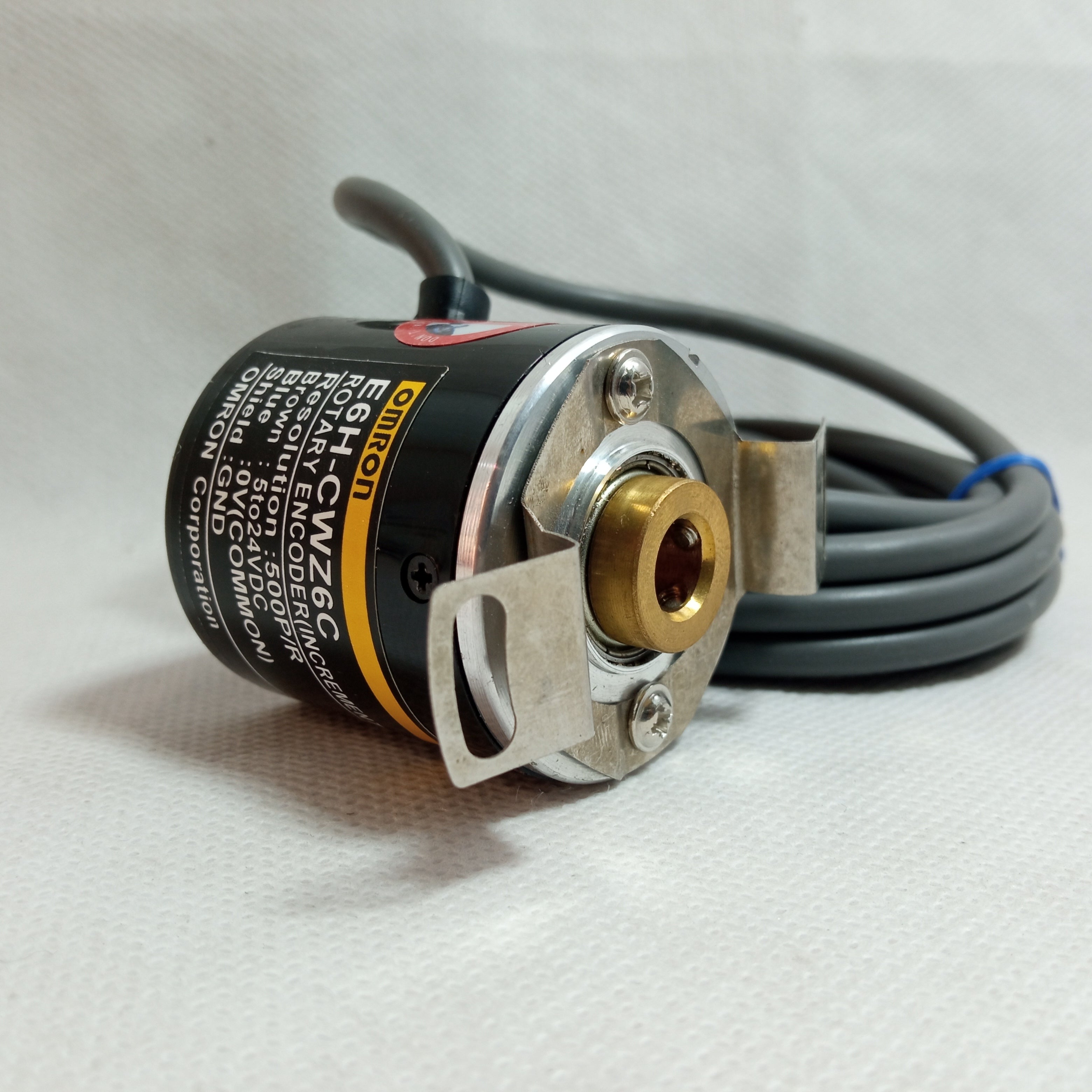 1024PPR Omron E6H-CWZ6C Rotary Encoder 5 24VDC in Pakistan - 500PPR thumbnail 3
