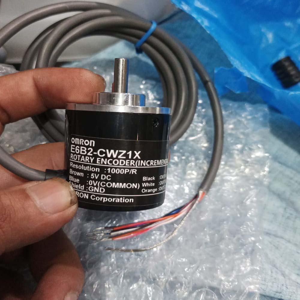 Omron Incremental Rotary Encoder E6B2-CWZ1X  8 wire encoder in Pakistan - 100P/R thumbnail 3