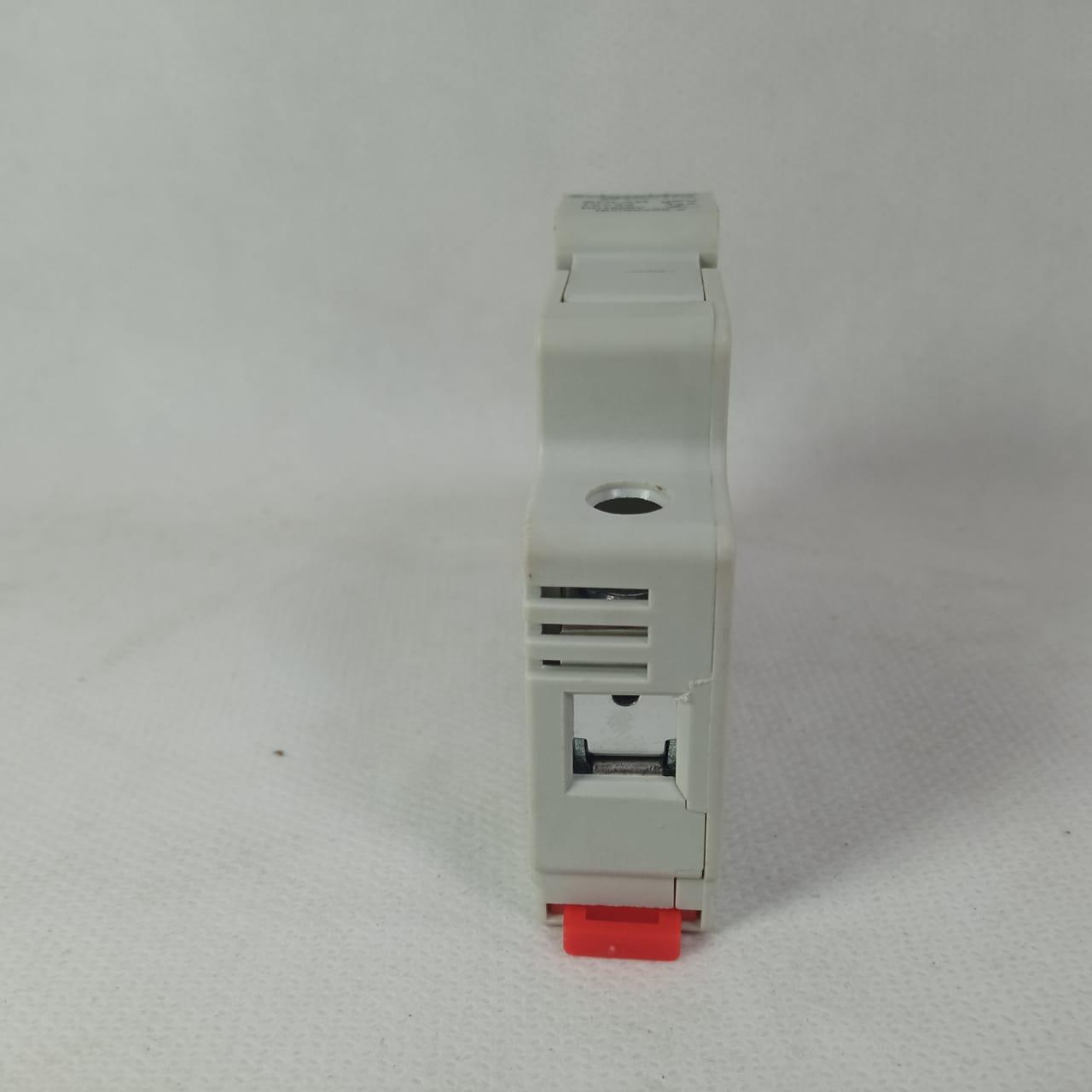 Schneider DC Fuse Holder 32A   holder + fuse  In Pakistan - 32A thumbnail 4