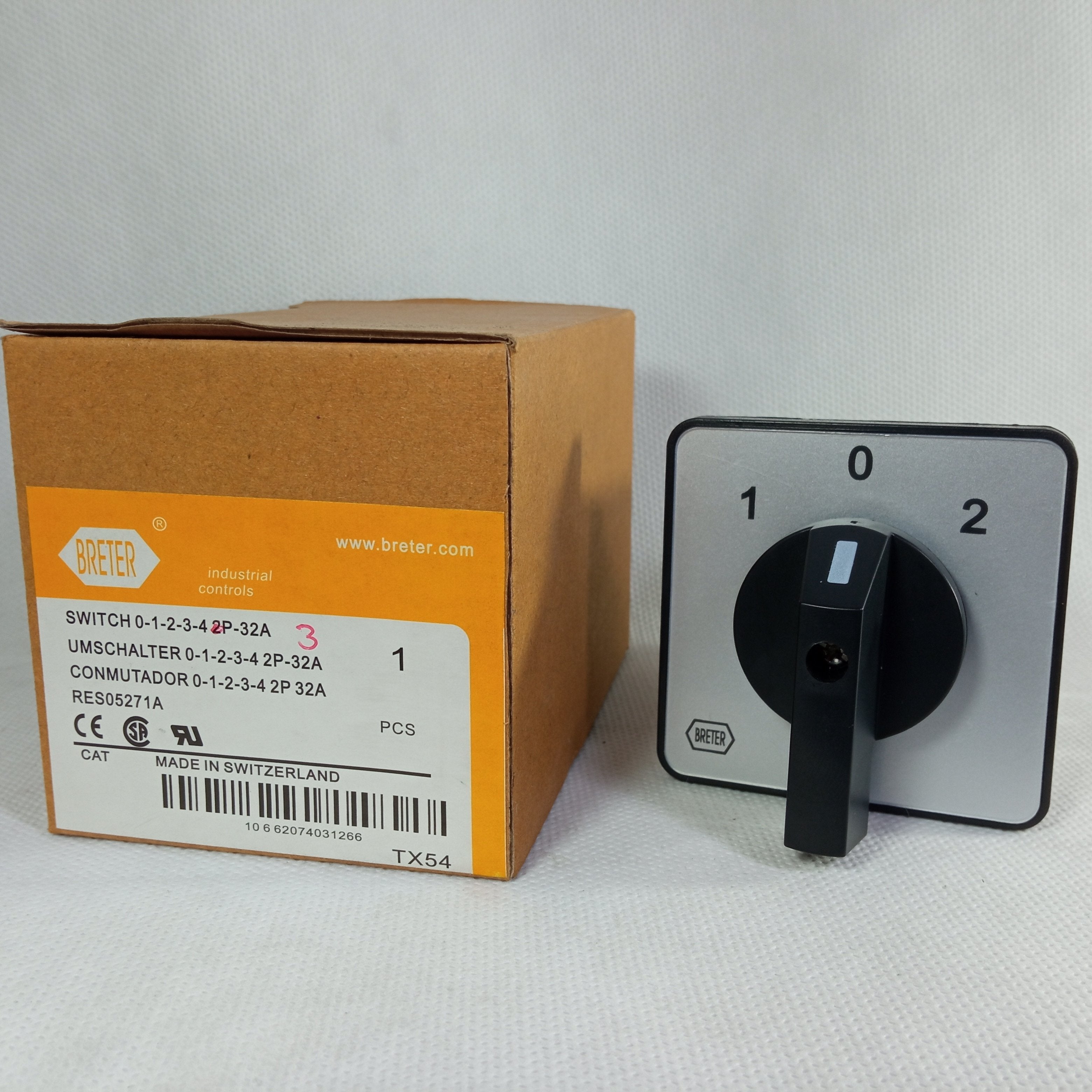 BRETER Cam Switch 1-0-2 Position Rotary Changeover Switches in Pakistan - 50A/2 thumbnail 4