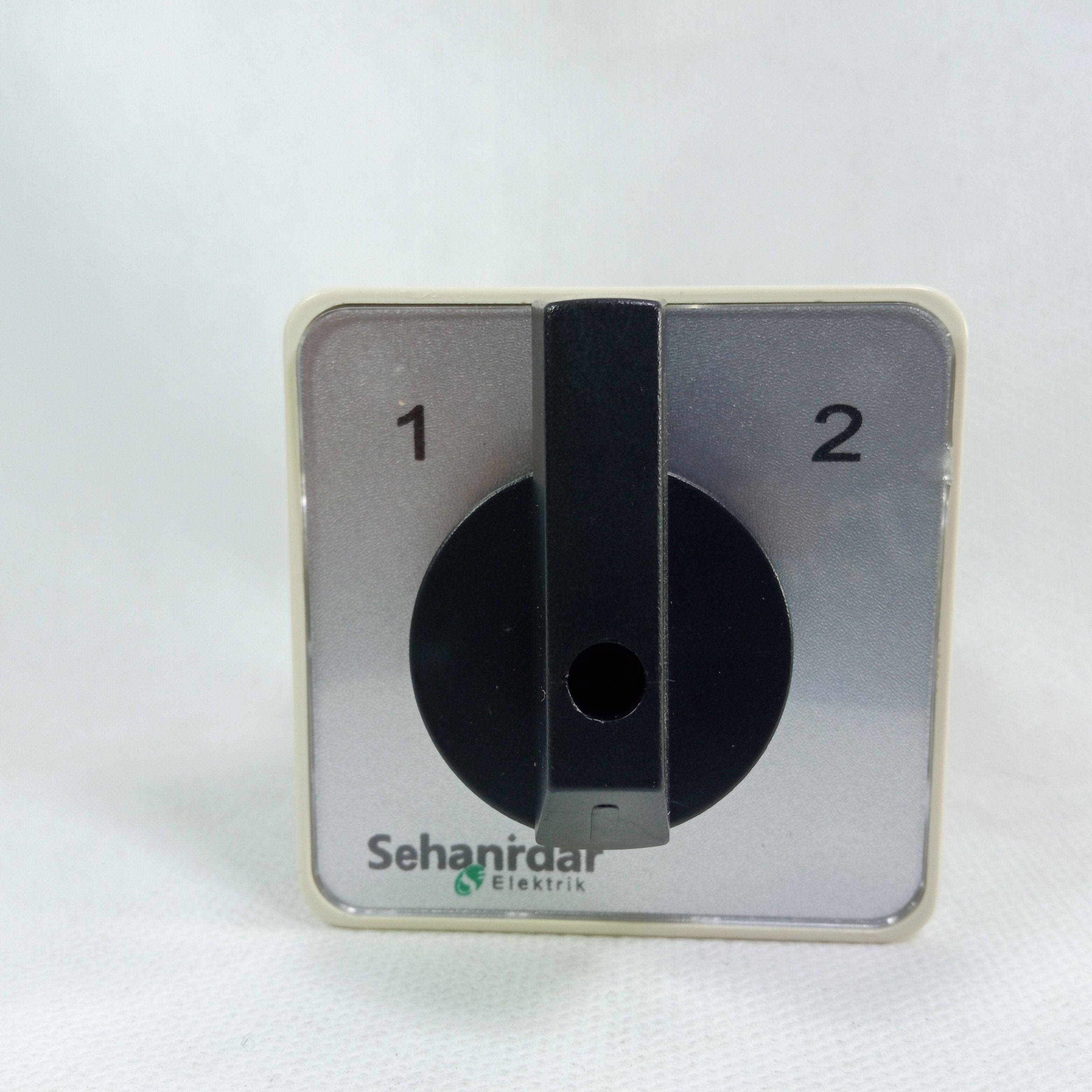SCHNEIDER ELECTRIC Rotary Cam Switches Change Over Switch in Pakistan - 4 pole / 32 Amp