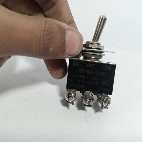 RT-S6 Toggle Switch in Pakistan - RT-S6-23B thumbnail 3