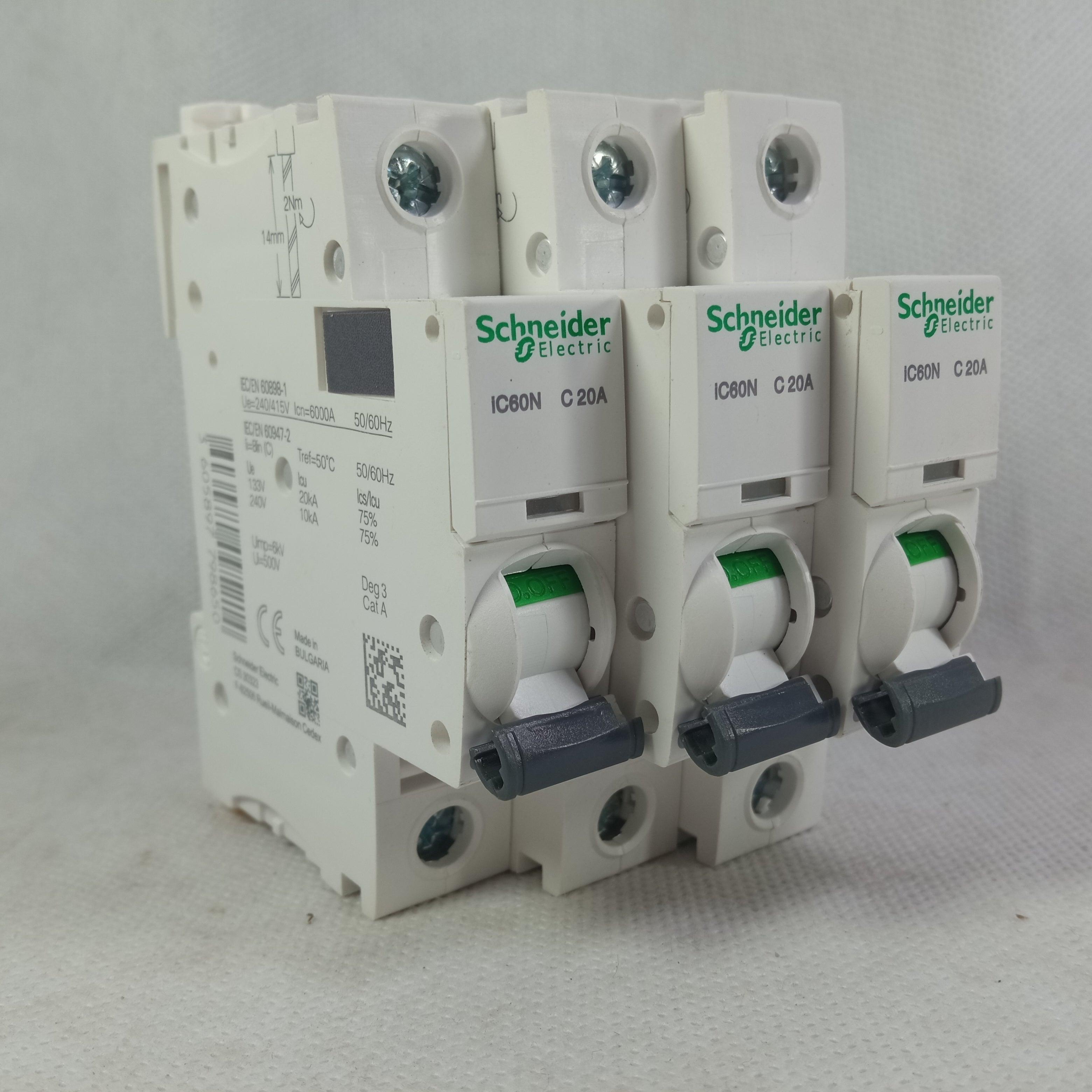 Schneider MCB AC Circuit Breakers China Made in Pakistan - 4 pole / 25A
