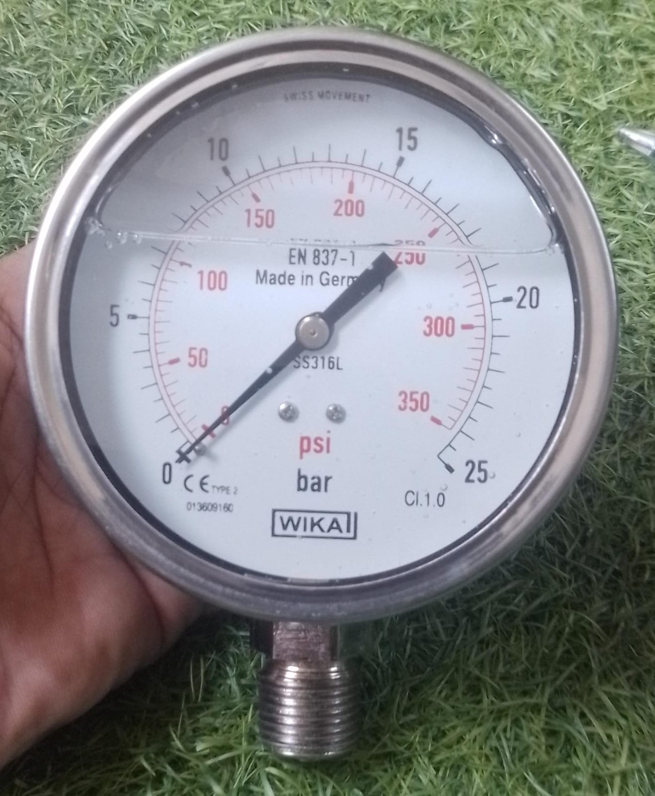 Standard Pressure Gauge  4 inch  in Pakistan - -1BAR TO 10BAR thumbnail 6